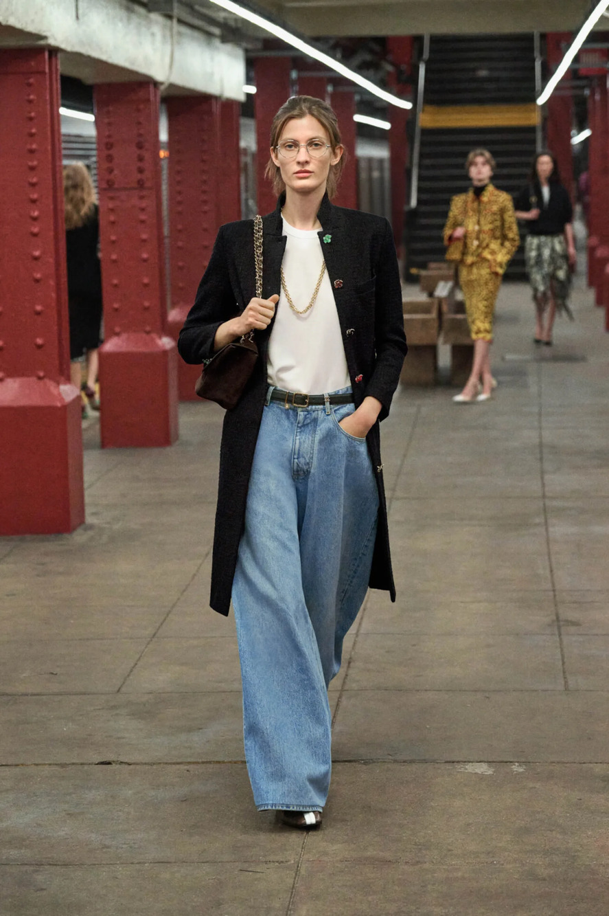 Chanel 26A Blazy Runway Blue Denim Gold CC Logo Baggy Oversized Wide Jeans 40